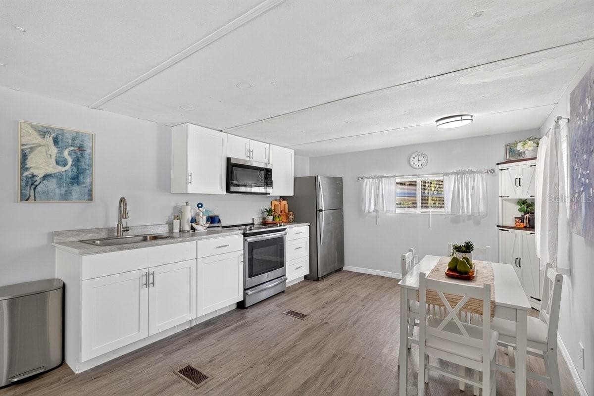 Mobile Home at 55707 JAMIE DR, ASTOR, photo 19 of 47