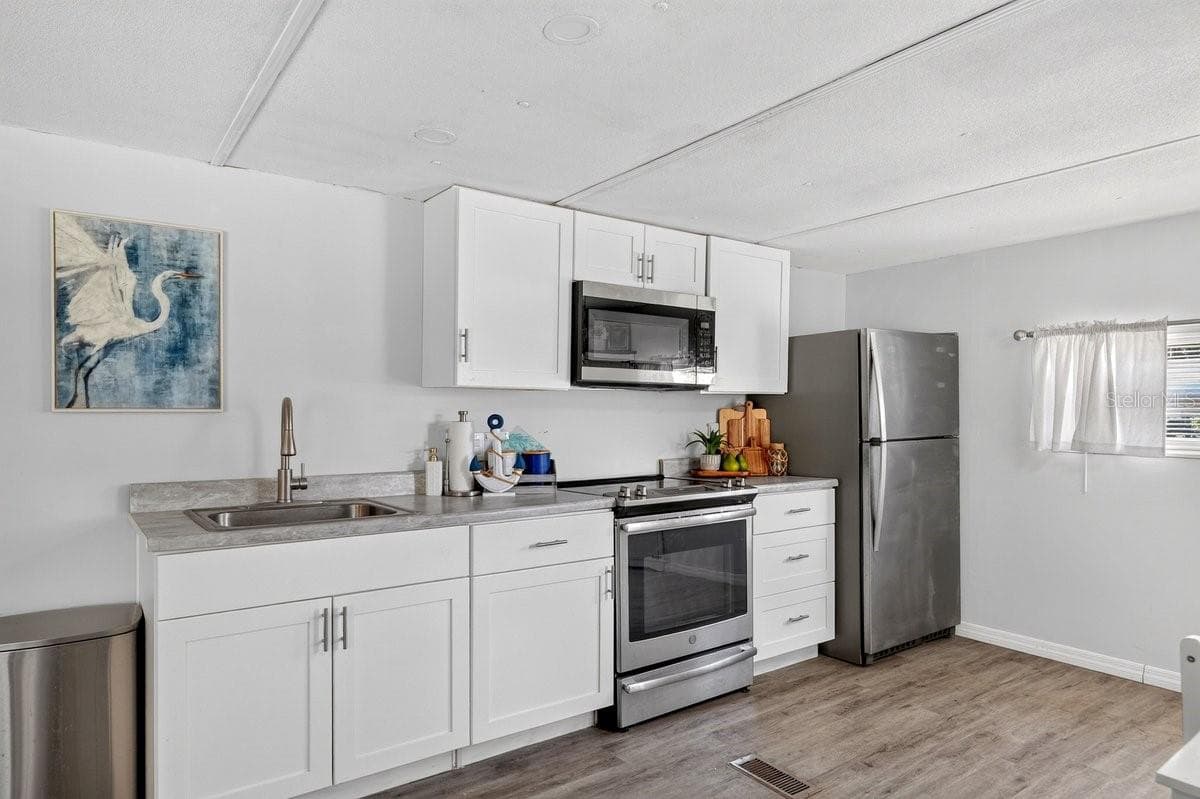 Mobile Home at 55707 JAMIE DR, ASTOR, photo 25 of 47