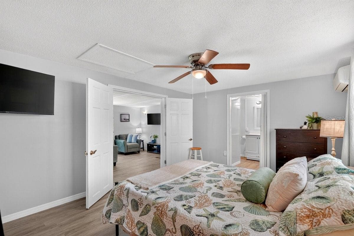 Mobile Home at 55707 JAMIE DR, ASTOR, photo 26 of 47