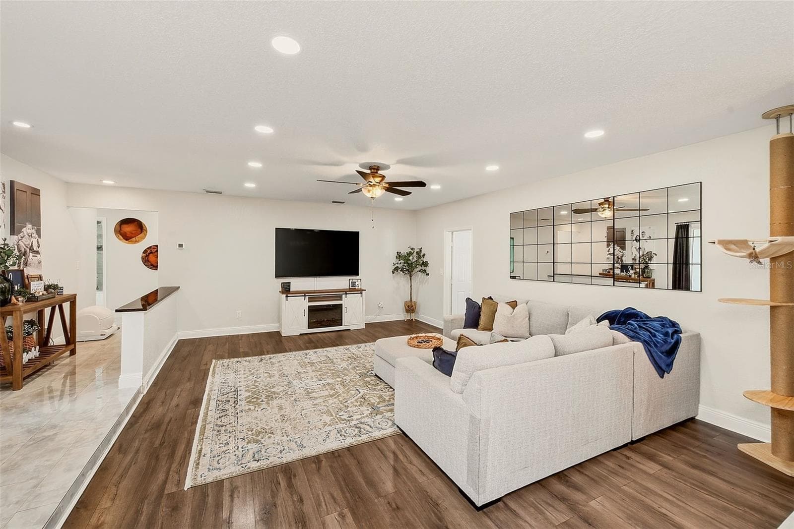 Single Family Residence at 2165 CAMPUS DR, CLEARWATER, photo 6 of 45