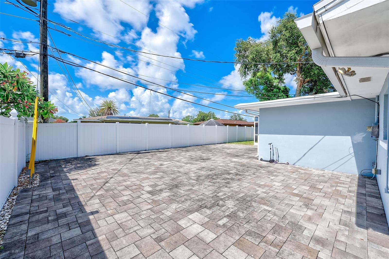 Single Family Residence at 2165 CAMPUS DR, CLEARWATER, photo 37 of 45