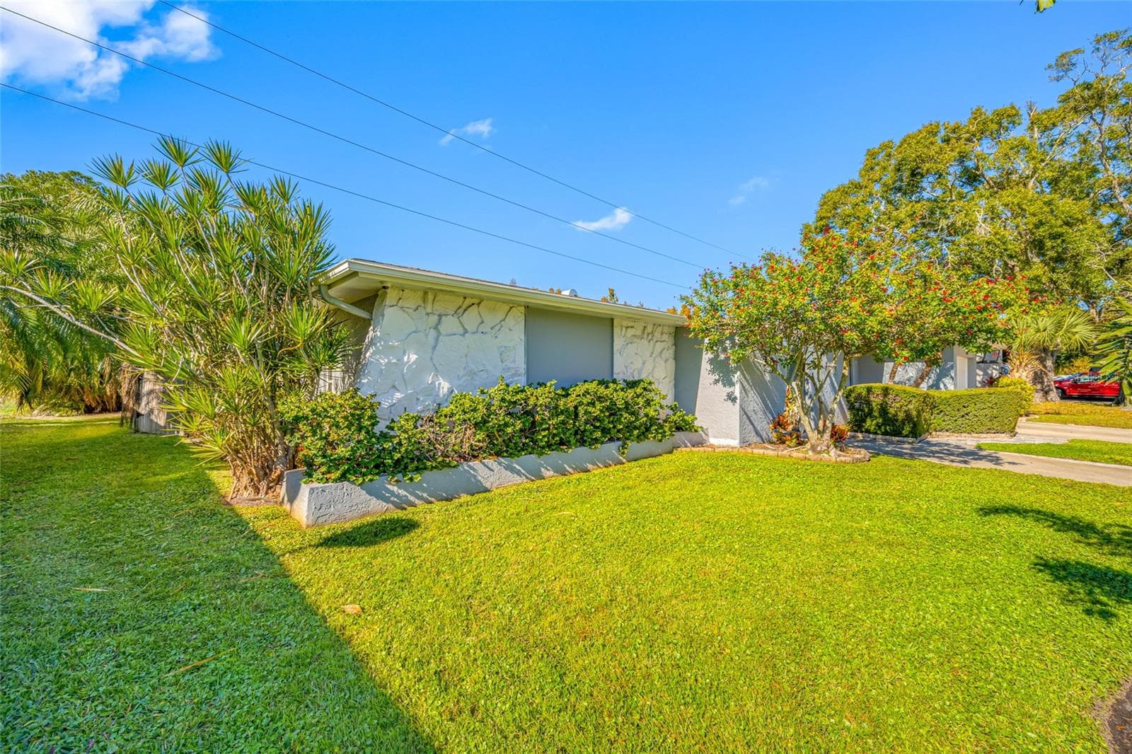 Single Family Residence at 1862 DEL ROBLES DR, CLEARWATER, photo 66 of 89