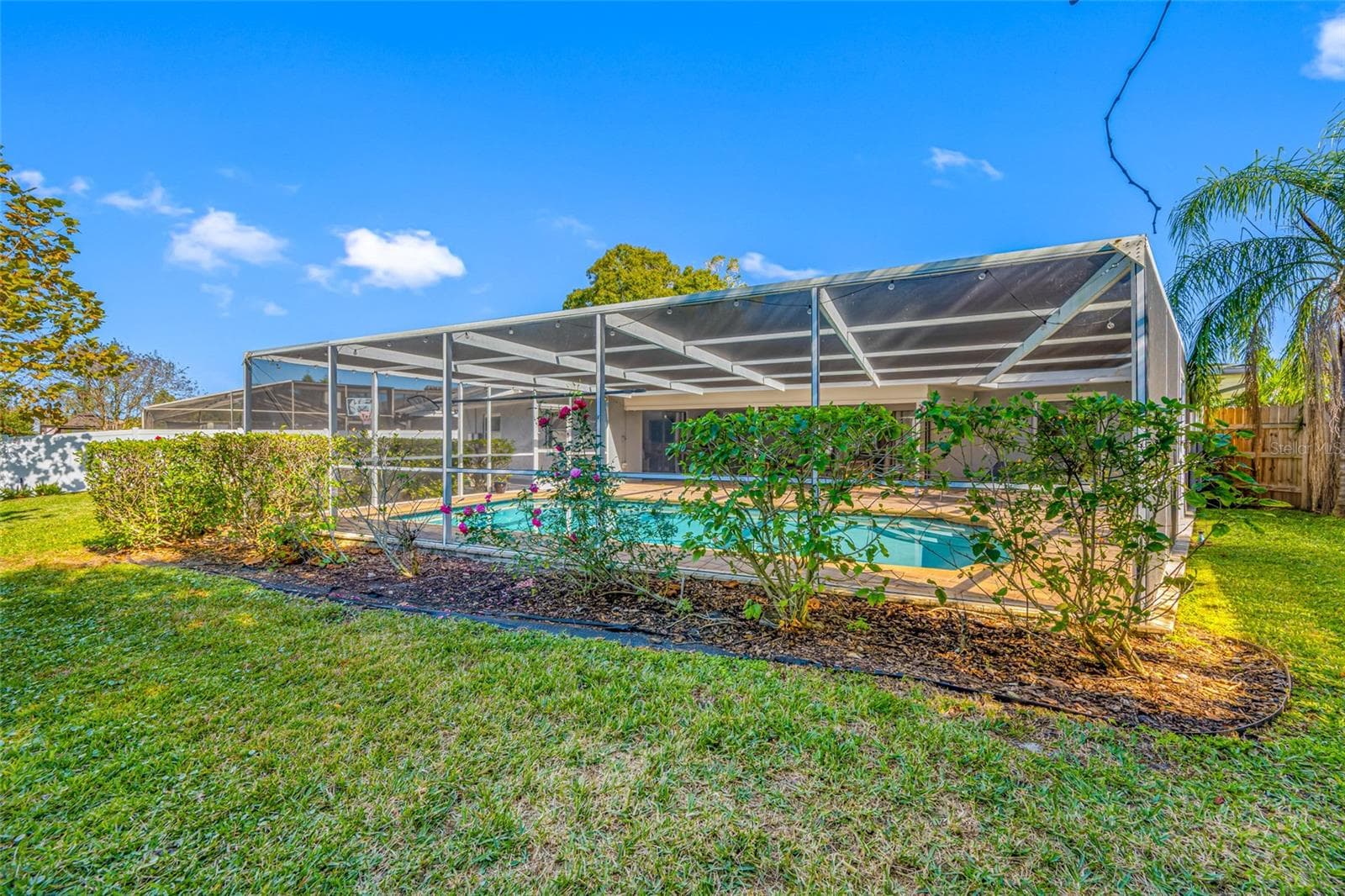 Single Family Residence at 1862 DEL ROBLES DR, CLEARWATER, photo 67 of 89
