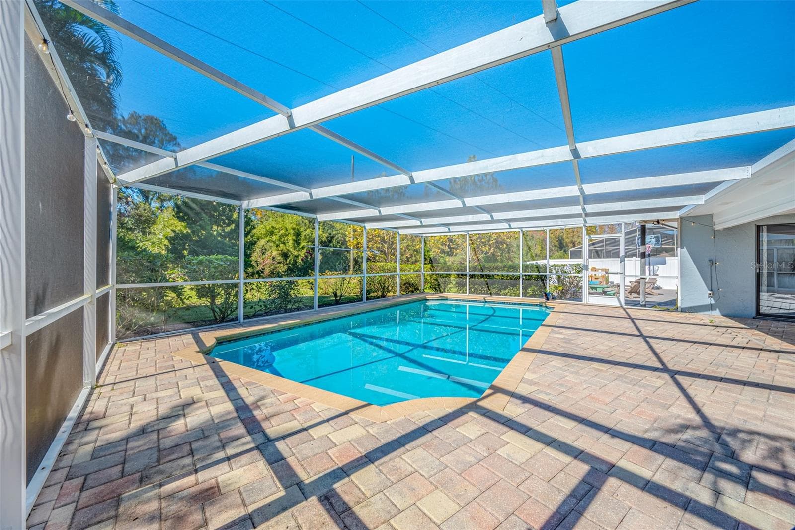 1862 DEL ROBLES DRIVE, LARGO, Florida 33764 - Private Pool - 1862 DEL ROBLES DR, CLEARWATER