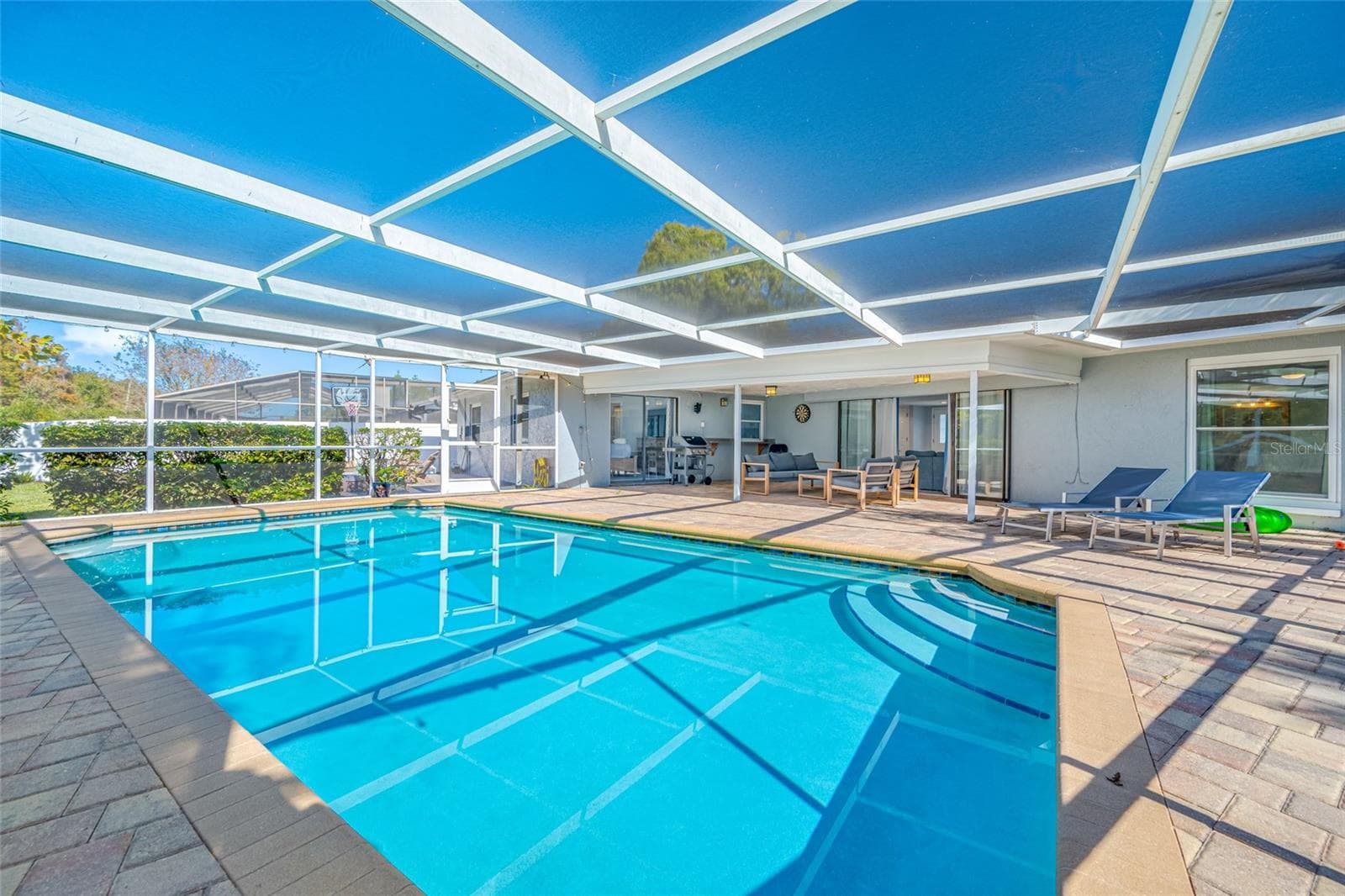1862 DEL ROBLES DRIVE, LARGO, Florida 33764 - Private Pool - 1862 DEL ROBLES DR, CLEARWATER
