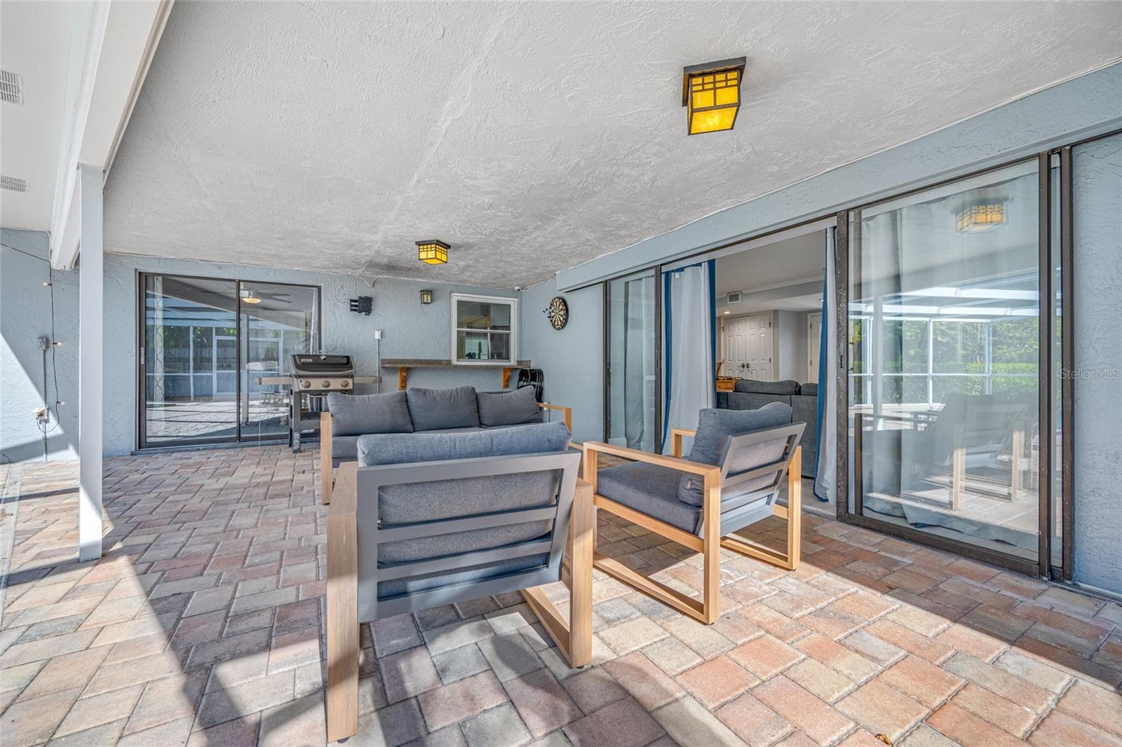 Lanai - 1862 DEL ROBLES DR, CLEARWATER