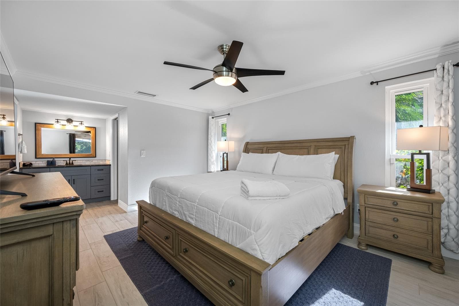 Primary Bedroom - 1862 DEL ROBLES DR, CLEARWATER