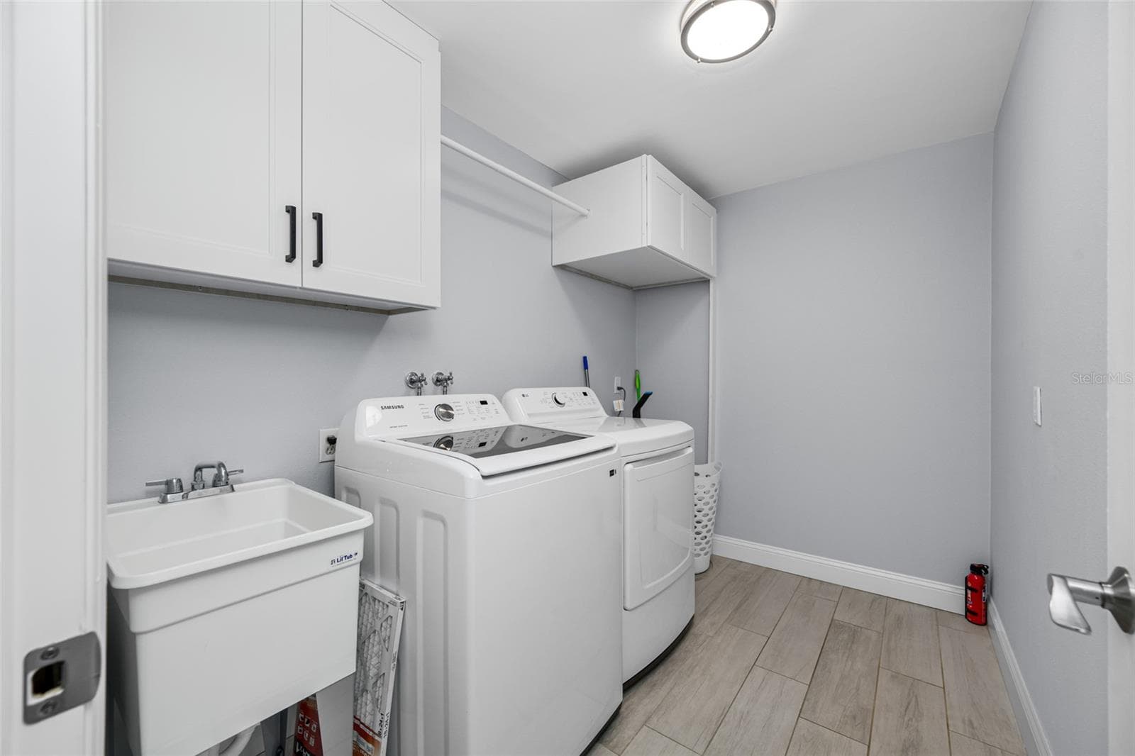 Laundry Area - 1862 DEL ROBLES DR, CLEARWATER