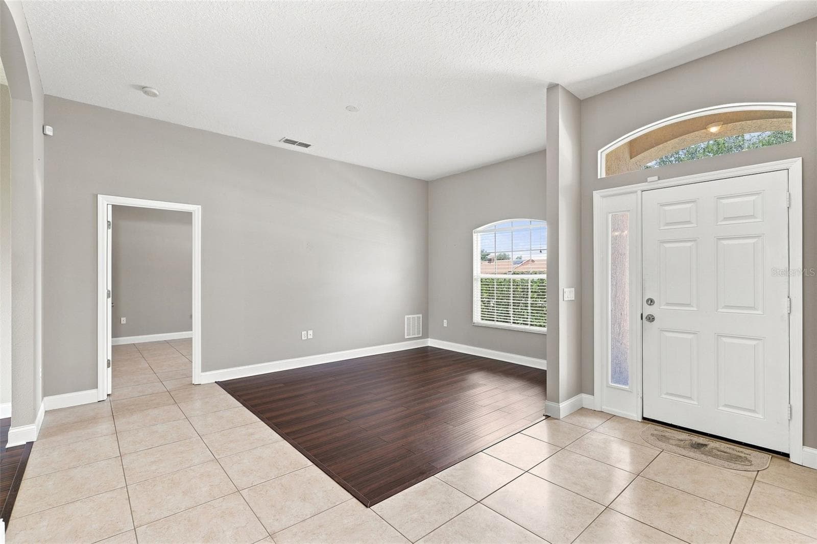 Single Family Residence at 1955 LINDHURST AVE, DELTONA, photo 6 of 41