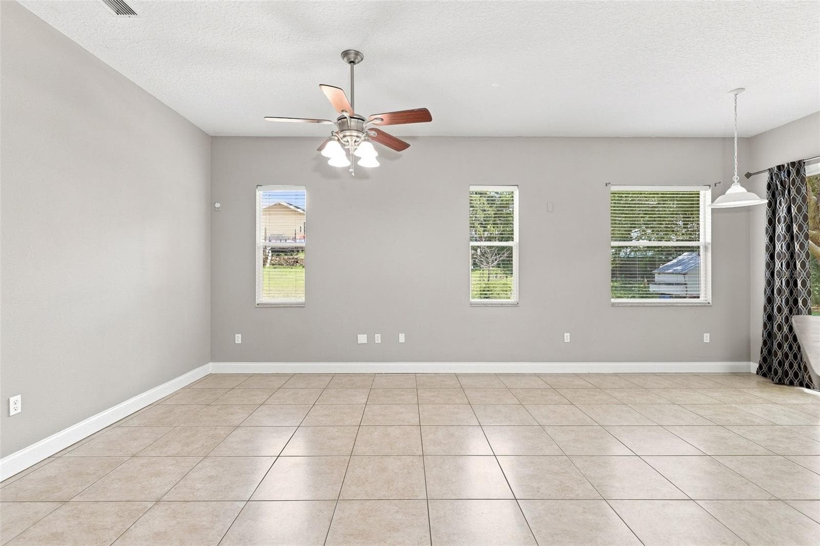 Single Family Residence at 1955 LINDHURST AVE, DELTONA, photo 13 of 41