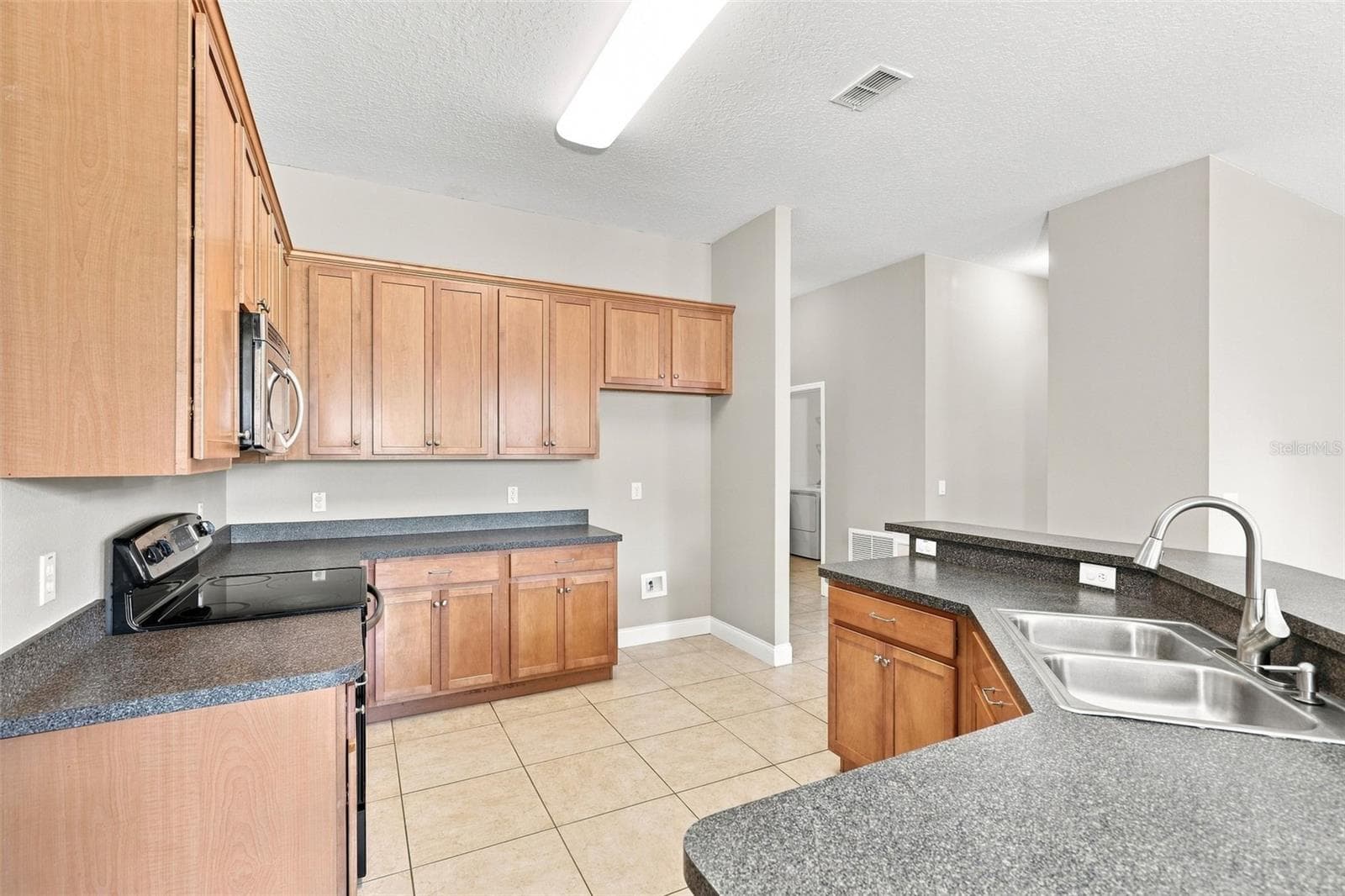 Single Family Residence at 1955 LINDHURST AVE, DELTONA, photo 22 of 41