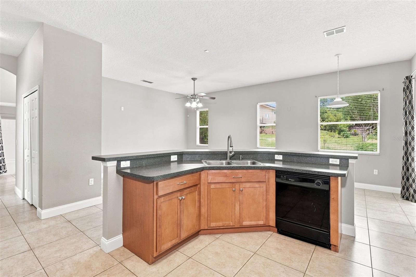 Single Family Residence at 1955 LINDHURST AVE, DELTONA, photo 24 of 41