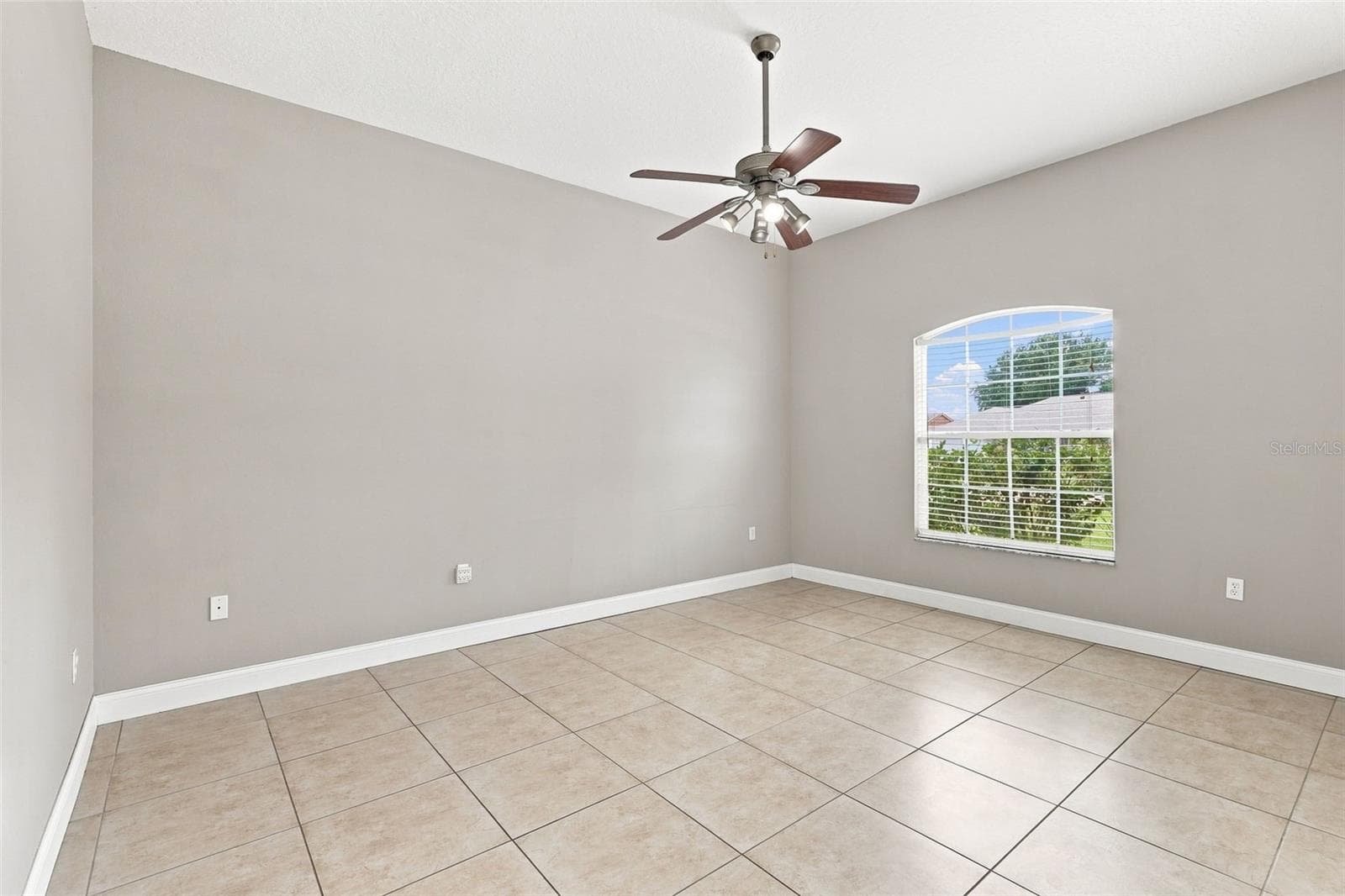 Single Family Residence at 1955 LINDHURST AVE, DELTONA, photo 25 of 41