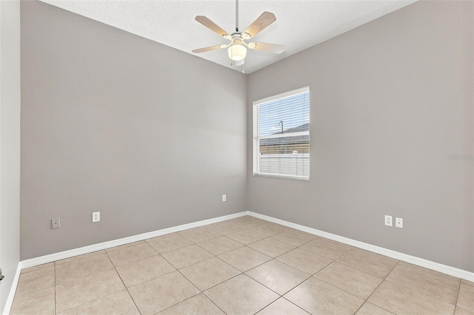 Single Family Residence at 1955 LINDHURST AVE, DELTONA, photo 30 of 41