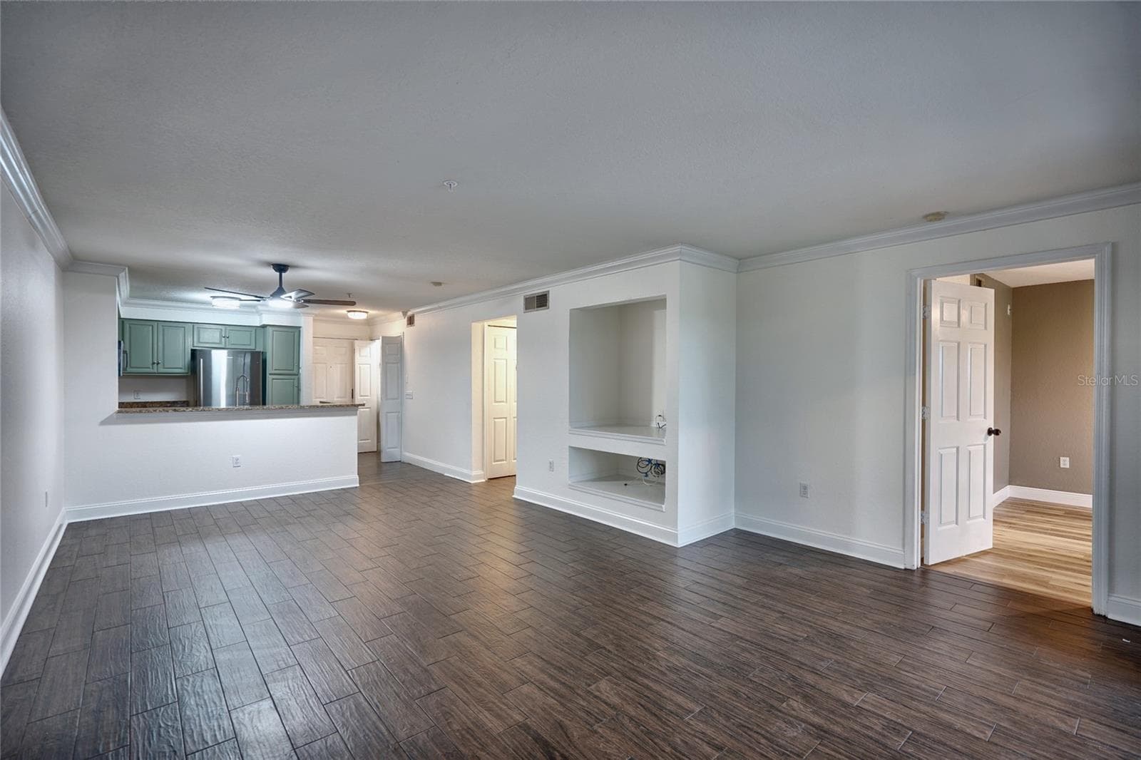 Condominium at 13815 FAIRWAY ISLAND DR #1335, ORLANDO, photo 3 of 28