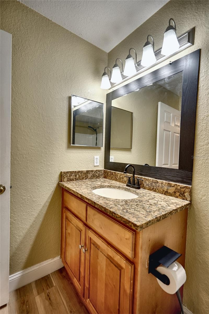 Condominium at 13815 FAIRWAY ISLAND DR #1335, ORLANDO, photo 13 of 28