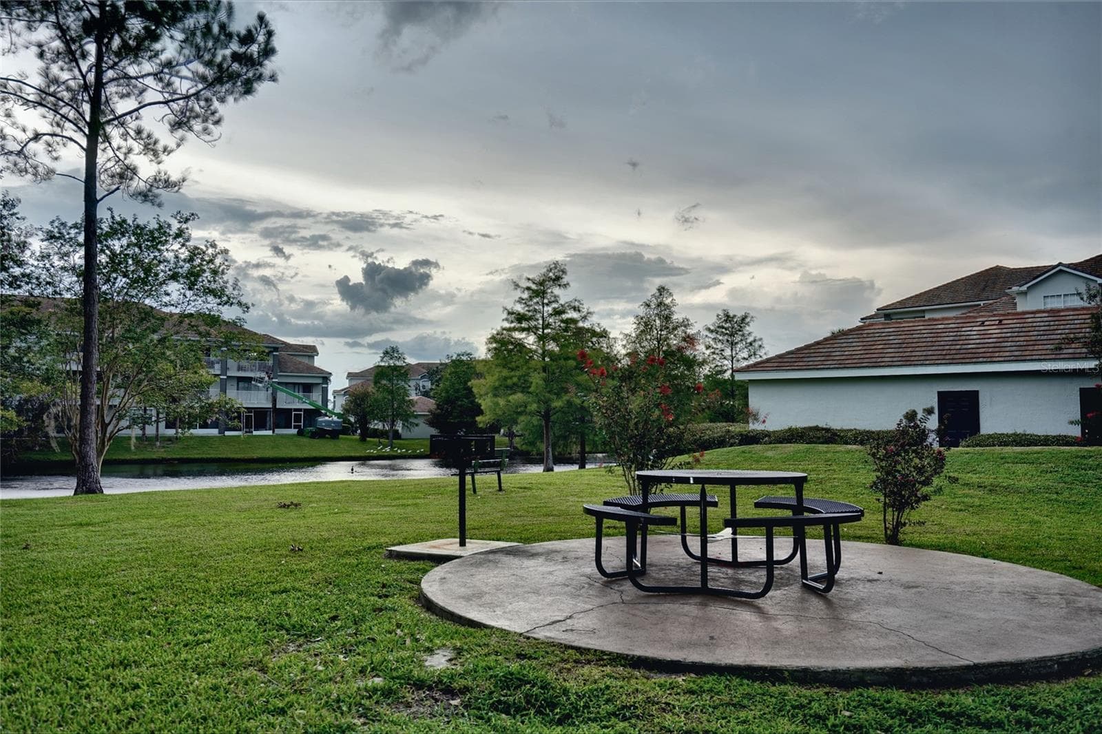 Condominium at 13815 FAIRWAY ISLAND DR #1335, ORLANDO, photo 21 of 28