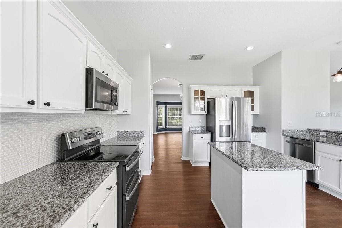 Single Family Residence at 15081 MASTHEAD LANDING CIR, WINTER GARDEN, photo 10 of 44