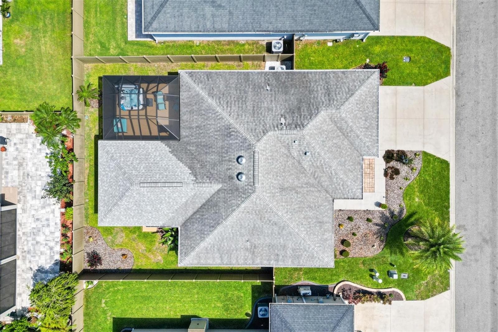 Backyard has room for pets to play - 5738 CARLEY LOOP, THE VILLAGES