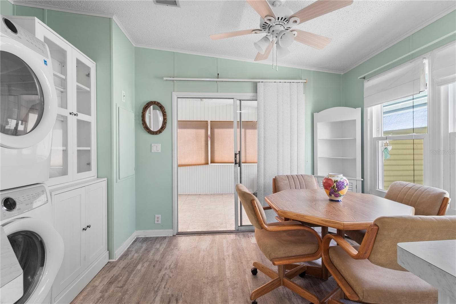 Manufactured Home at 190 NIGHTINGALE CIR, ELLENTON, photo 17 of 47