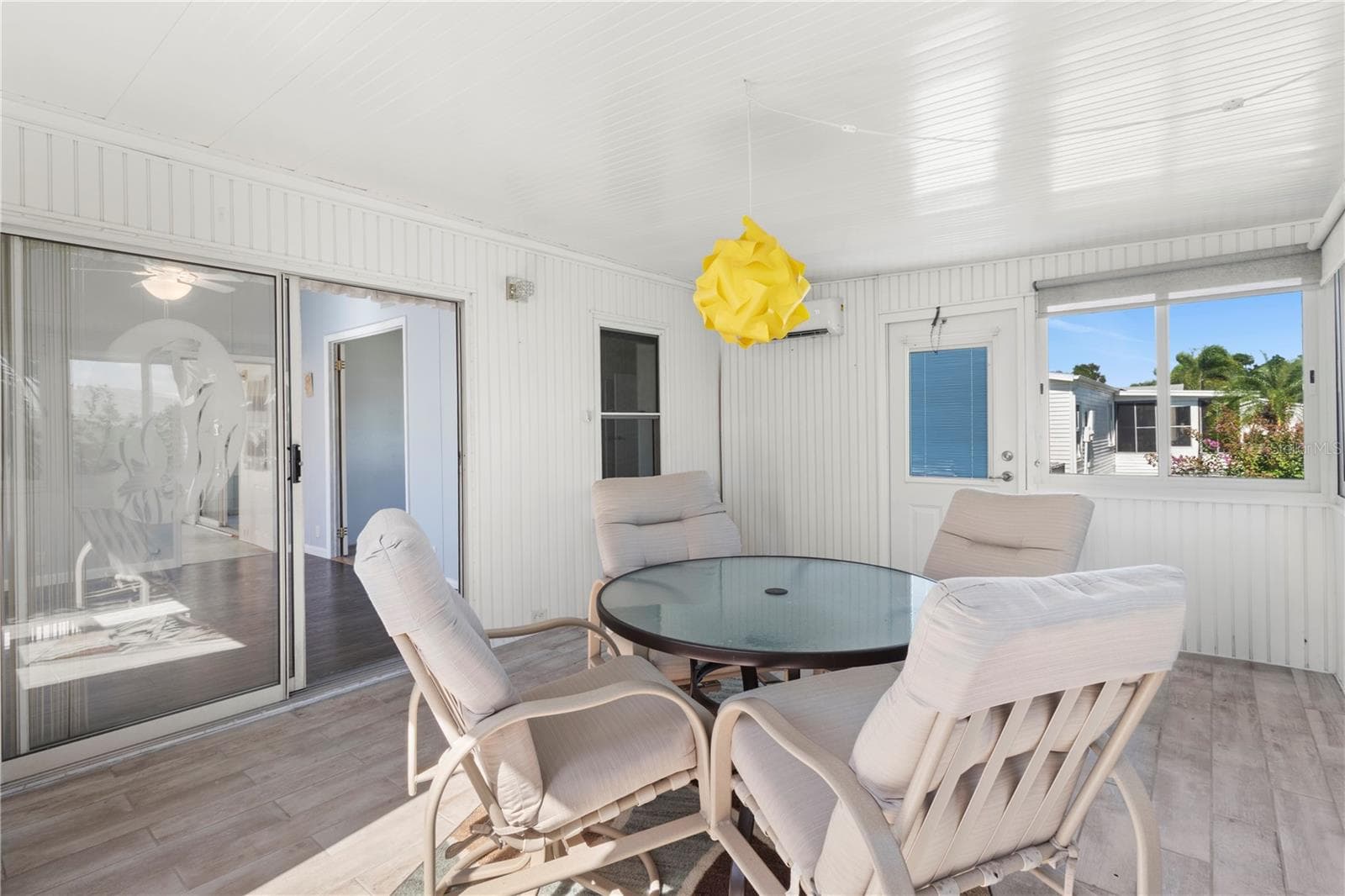 Manufactured Home at 190 NIGHTINGALE CIR, ELLENTON, photo 32 of 47