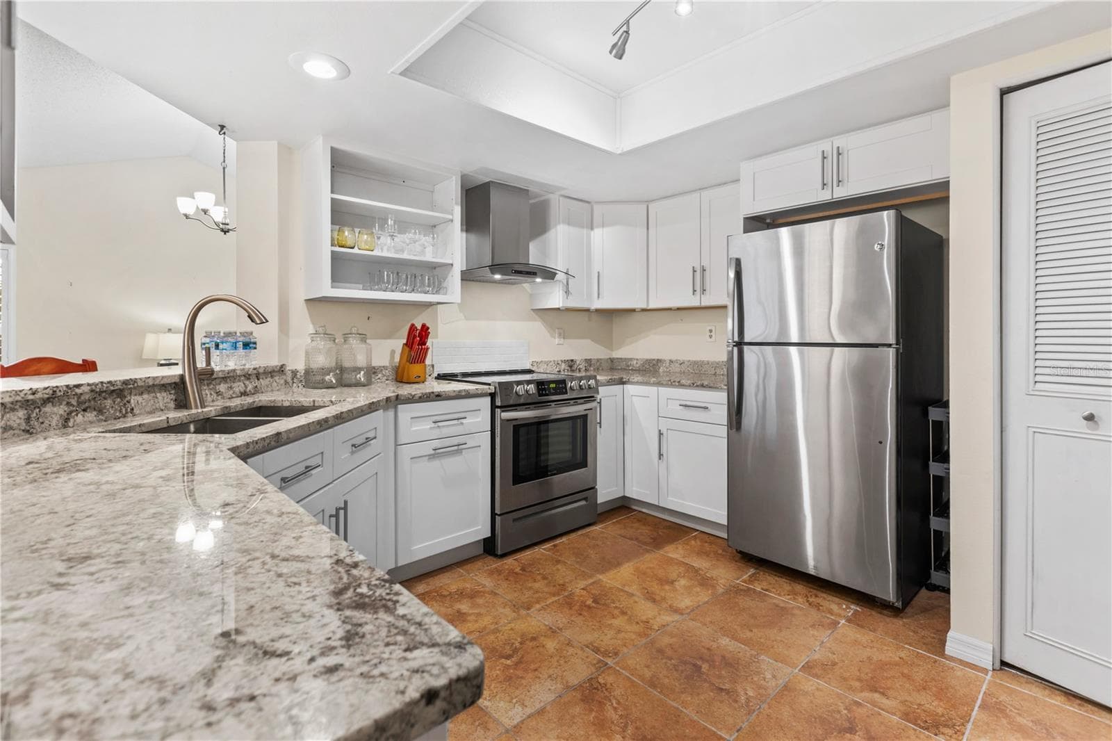 Condominium at 4096 CENTER POINTE PL #20B, SARASOTA, photo 8 of 28