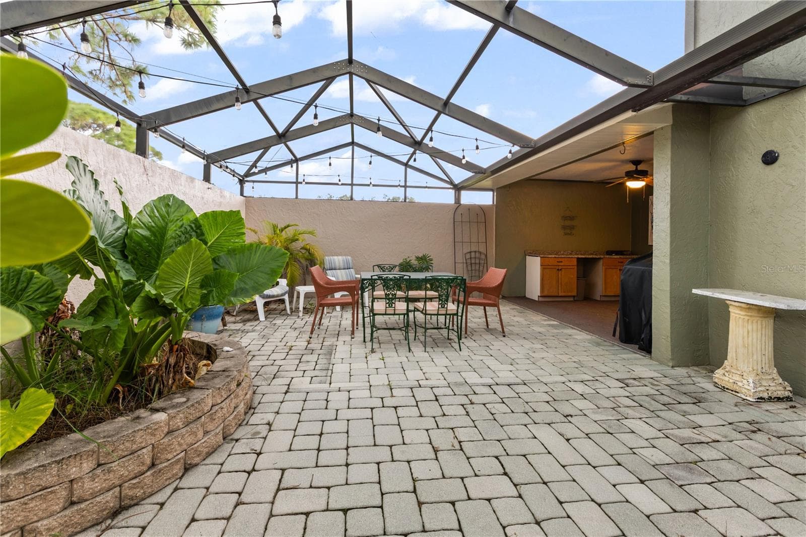 Perfect for entertaining! - 4096 CENTER POINTE PL #20B, SARASOTA