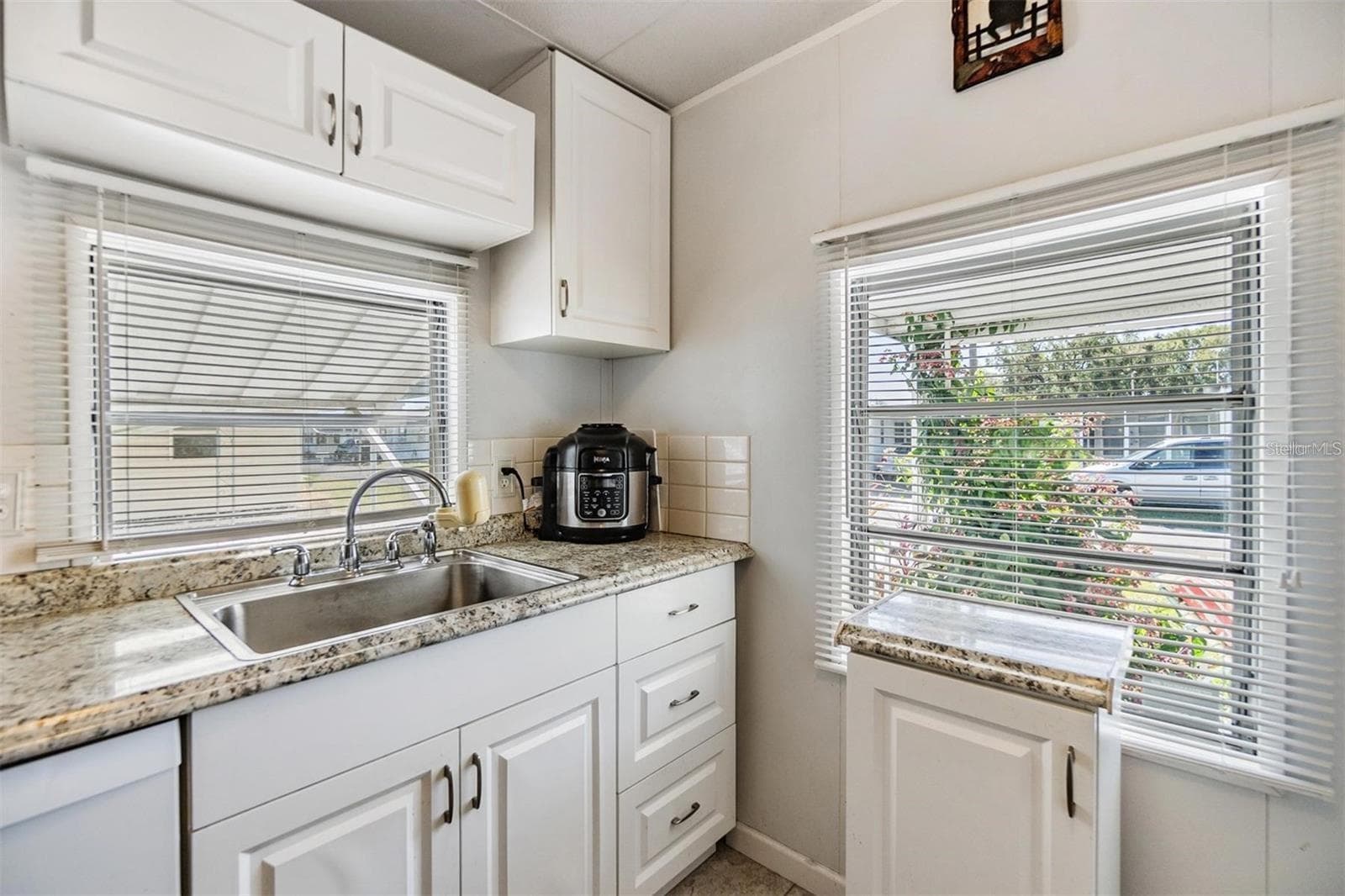 Mobile Home at 37021 SANDRA AVE, ZEPHYRHILLS, photo 9 of 34