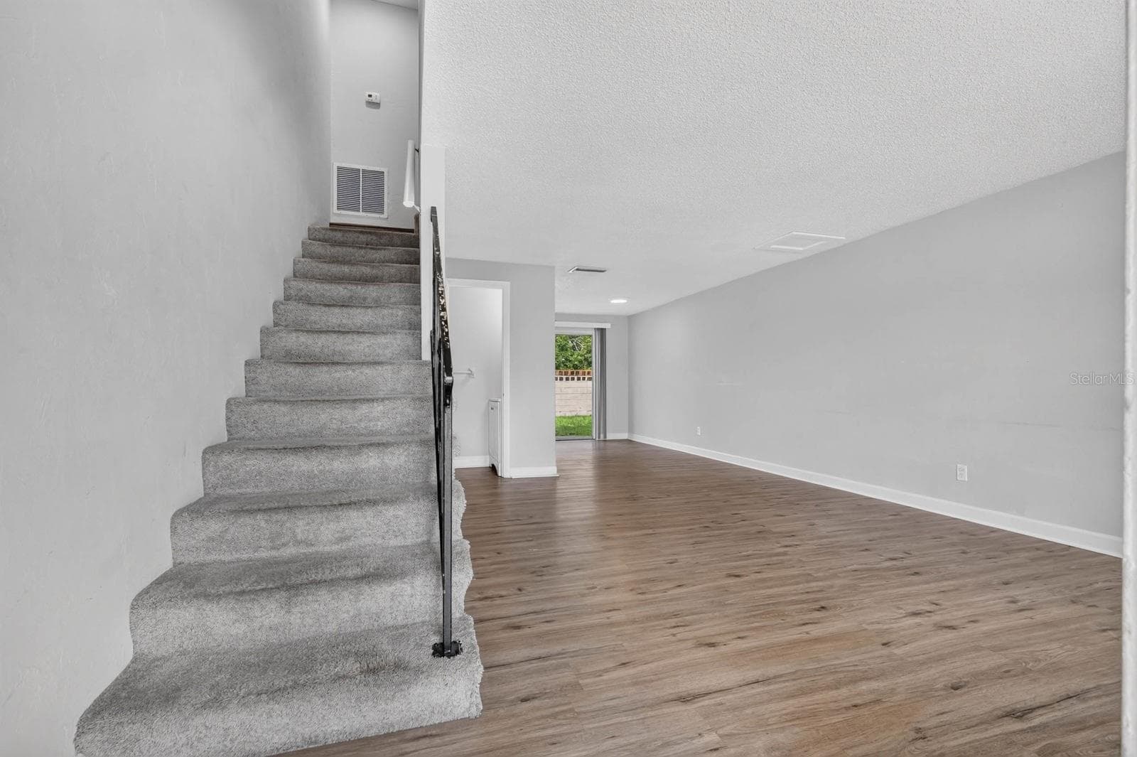 Townhouse at 1600 S PALMETTO AVE #114, SOUTH DAYTONA, photo 6 of 35