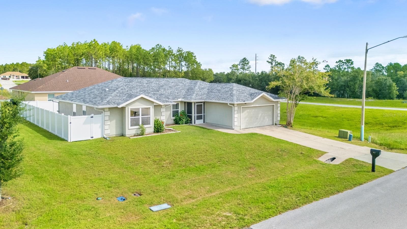 Single Family Residence at 611 W WALKERTOWN DR, CITRUS SPRINGS, photo 9 of 43