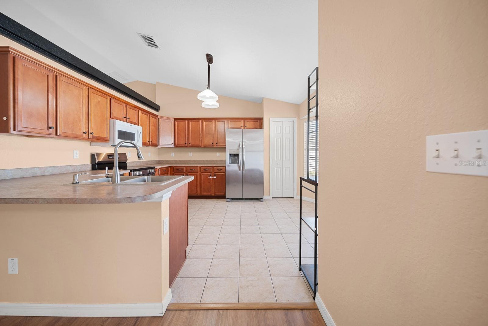 Single Family Residence at 611 W WALKERTOWN DR, CITRUS SPRINGS, photo 15 of 43