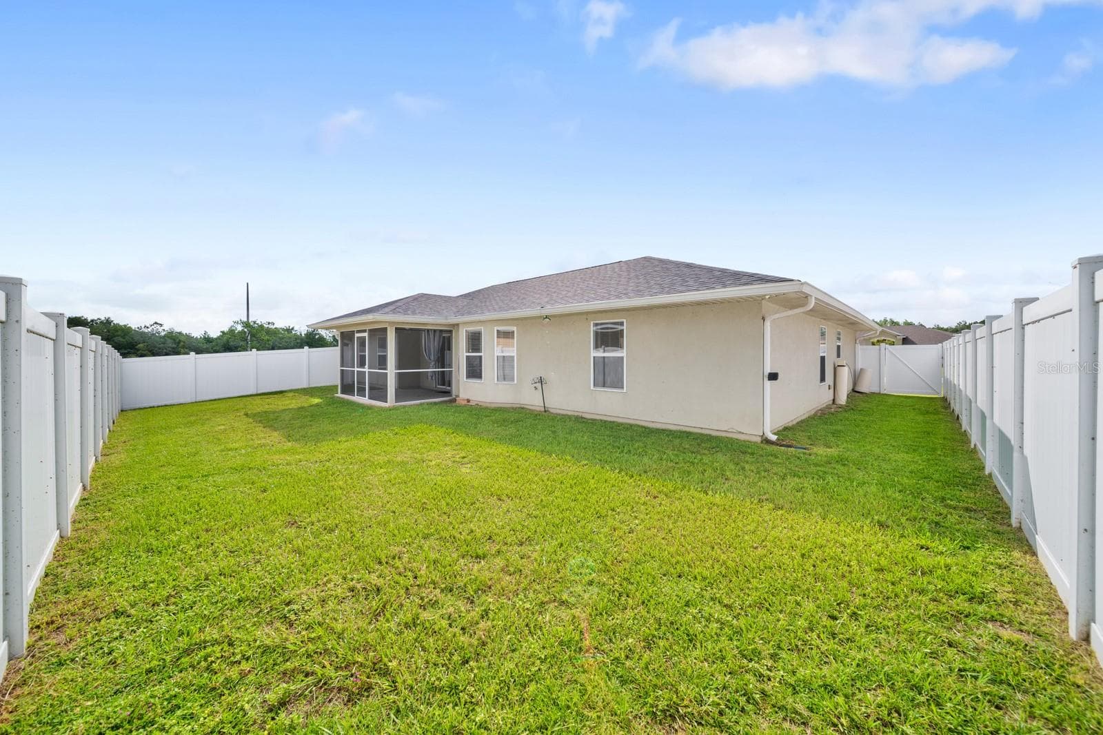 Single Family Residence at 611 W WALKERTOWN DR, CITRUS SPRINGS, photo 37 of 43