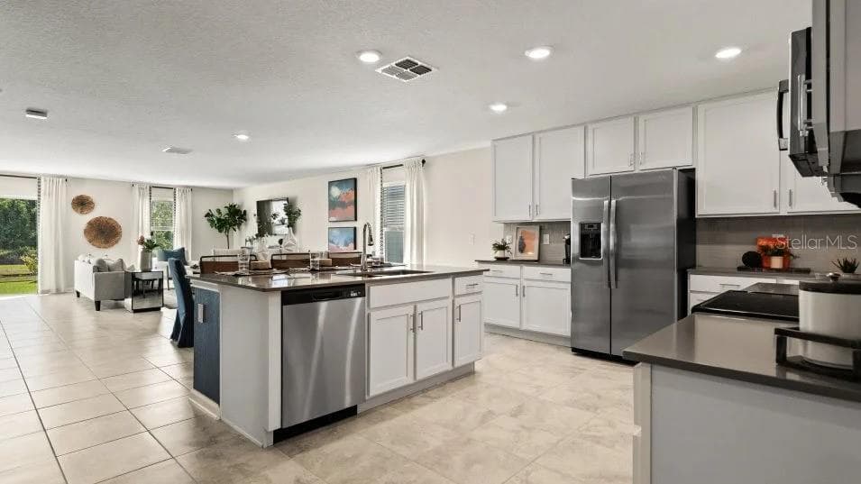Kitchen - 2009 MYRTLE PINE ST, KISSIMMEE