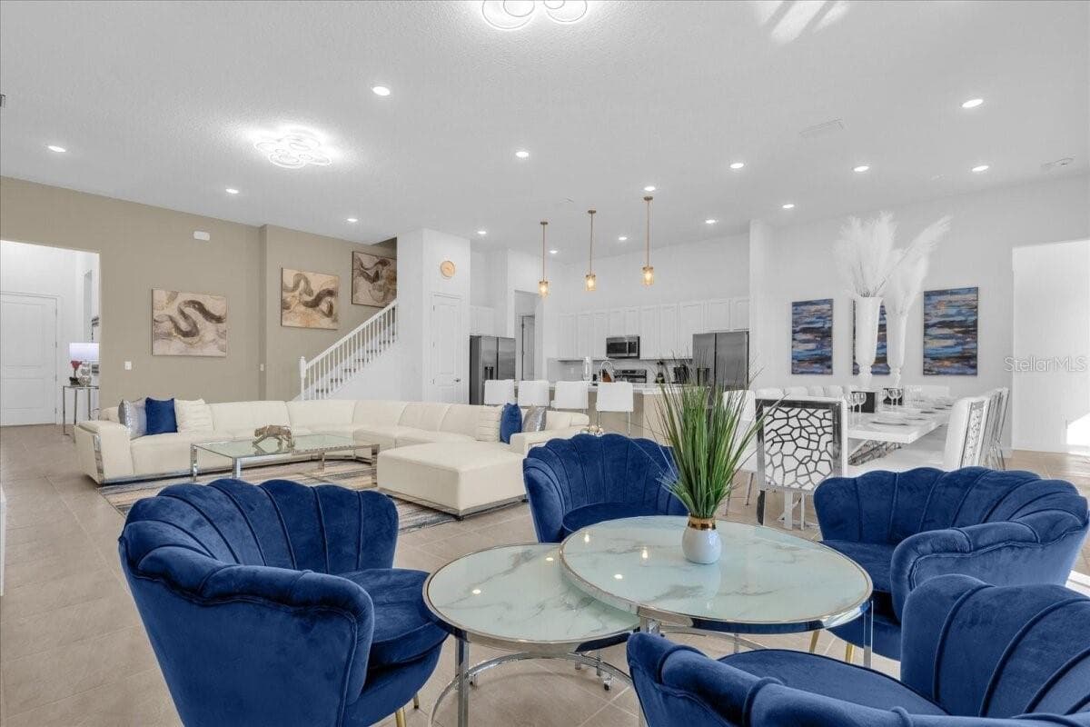 Living Room - extra space - 5830 HIGH SEAS DR, ORLANDO