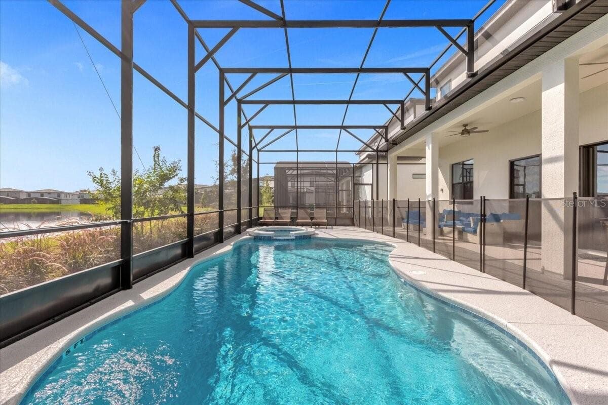 Pool + SPA with LED lights - 5830 HIGH SEAS DR, ORLANDO