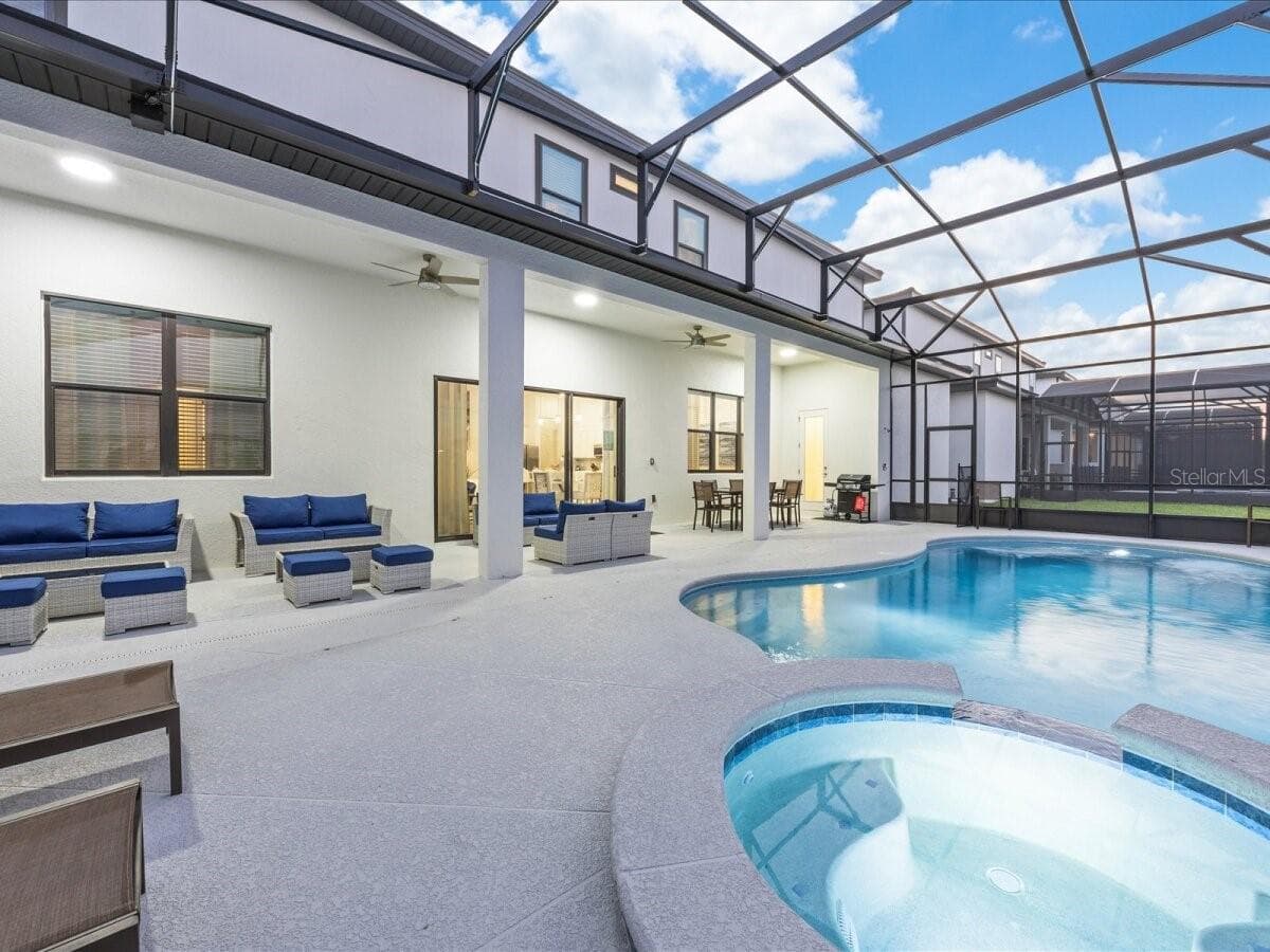 Pool + SPA with LED lights - 5830 HIGH SEAS DR, ORLANDO