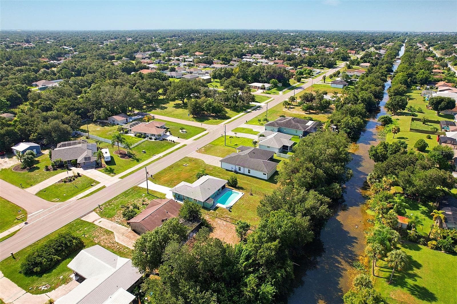 Single Family Residence at 327 HARBOR BLVD, PORT CHARLOTTE, photo 4 of 34