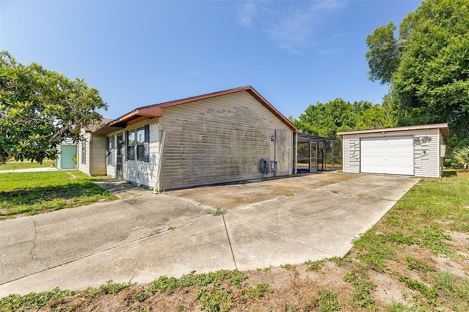 Single Family Residence at 327 HARBOR BLVD, PORT CHARLOTTE, photo 12 of 34