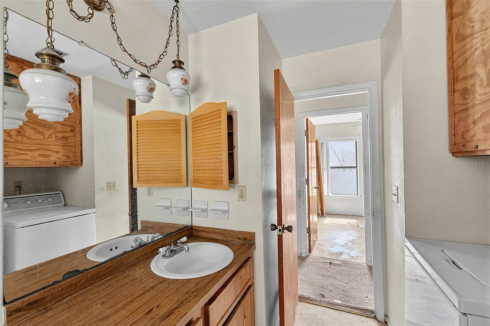 Single Family Residence at 327 HARBOR BLVD, PORT CHARLOTTE, photo 22 of 34
