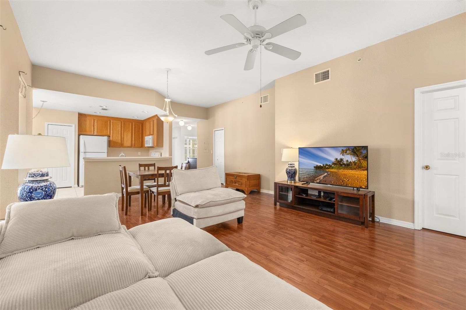 Condominium at 921 BEGONIA RD #203, CELEBRATION, photo 29 of 80