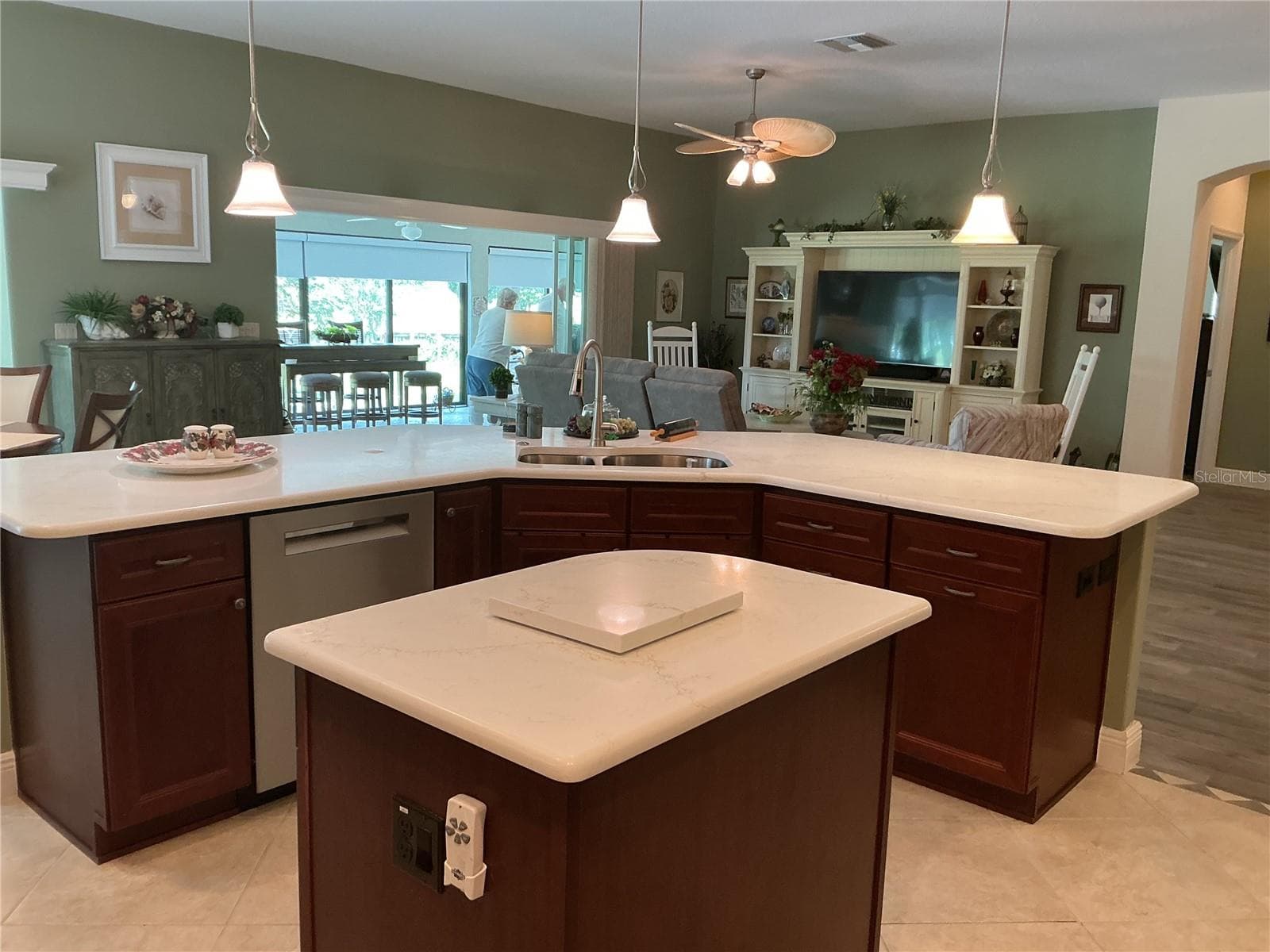 Single Family Residence at 2841 APACHE CT, THE VILLAGES, photo 15 of 73