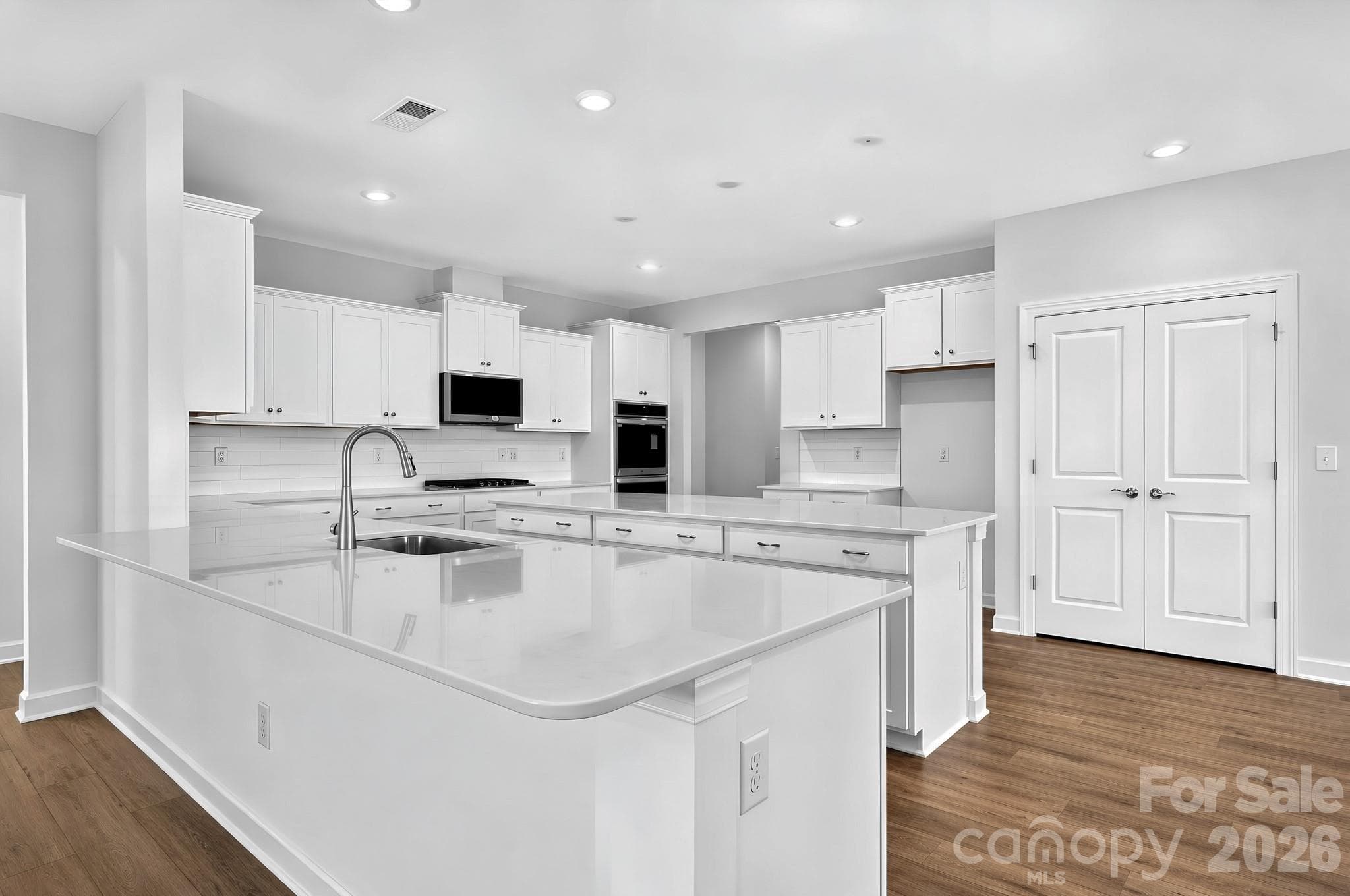 Single Family Residence at Lancaster, photo 22 of 48