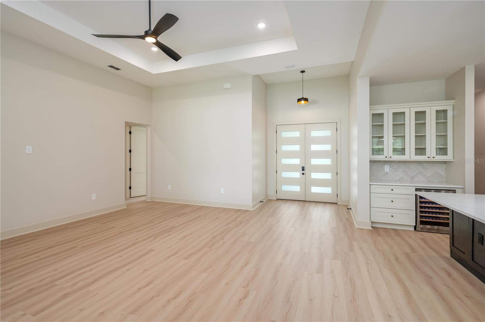 Single Family Residence at 5410 PARKER ESTATES LOOP, LAKELAND, photo 3 of 34