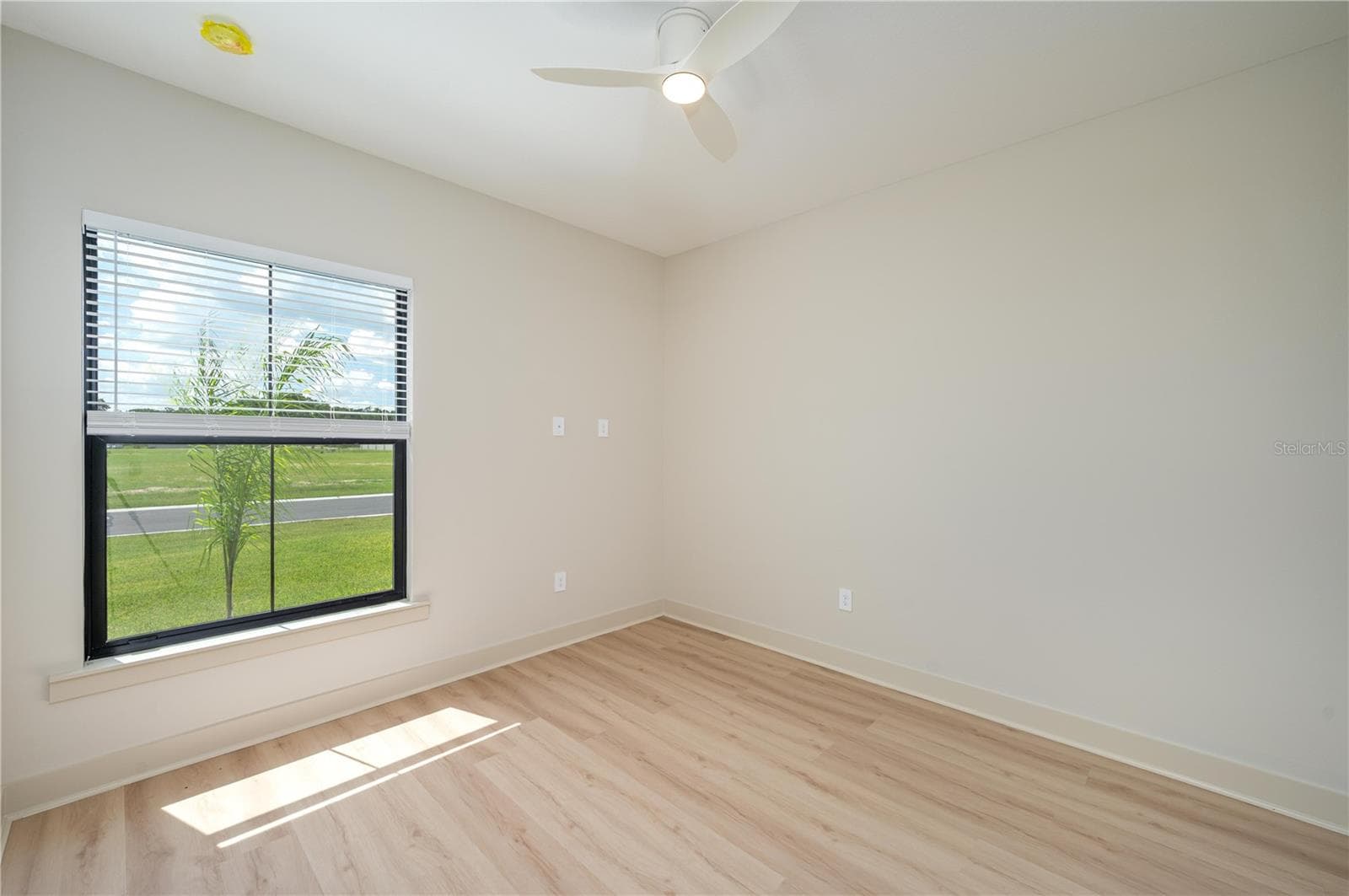 Single Family Residence at 5410 PARKER ESTATES LOOP, LAKELAND, photo 25 of 34