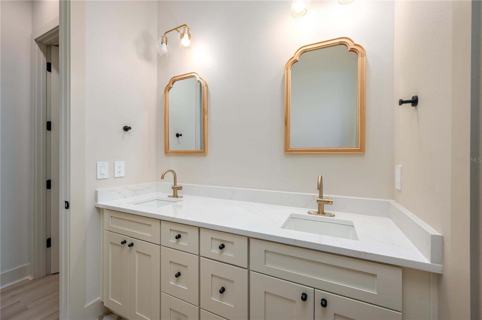 Single Family Residence at 5410 PARKER ESTATES LOOP, LAKELAND, photo 28 of 34