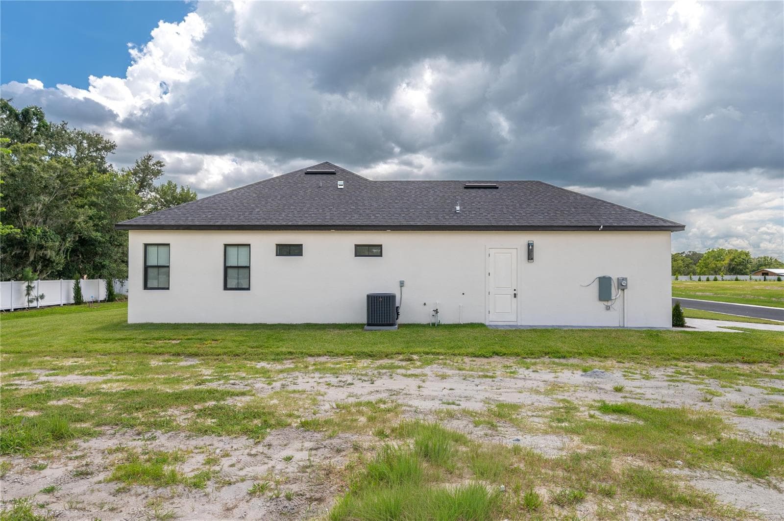 Single Family Residence at 5410 PARKER ESTATES LOOP, LAKELAND, photo 33 of 34