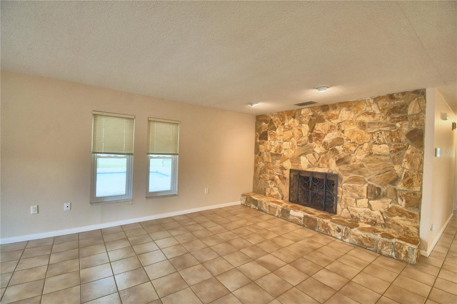 Single Family Residence at 902 CRESTVIEW DR, AUBURNDALE, photo 26 of 65