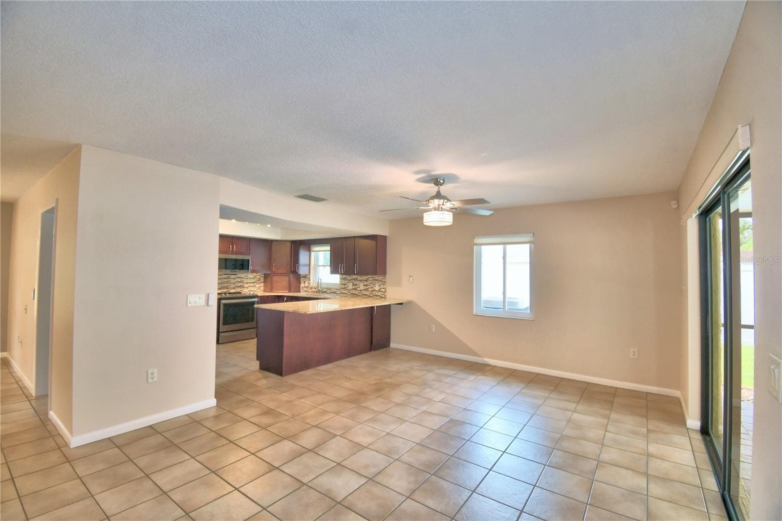 Single Family Residence at 902 CRESTVIEW DR, AUBURNDALE, photo 30 of 65