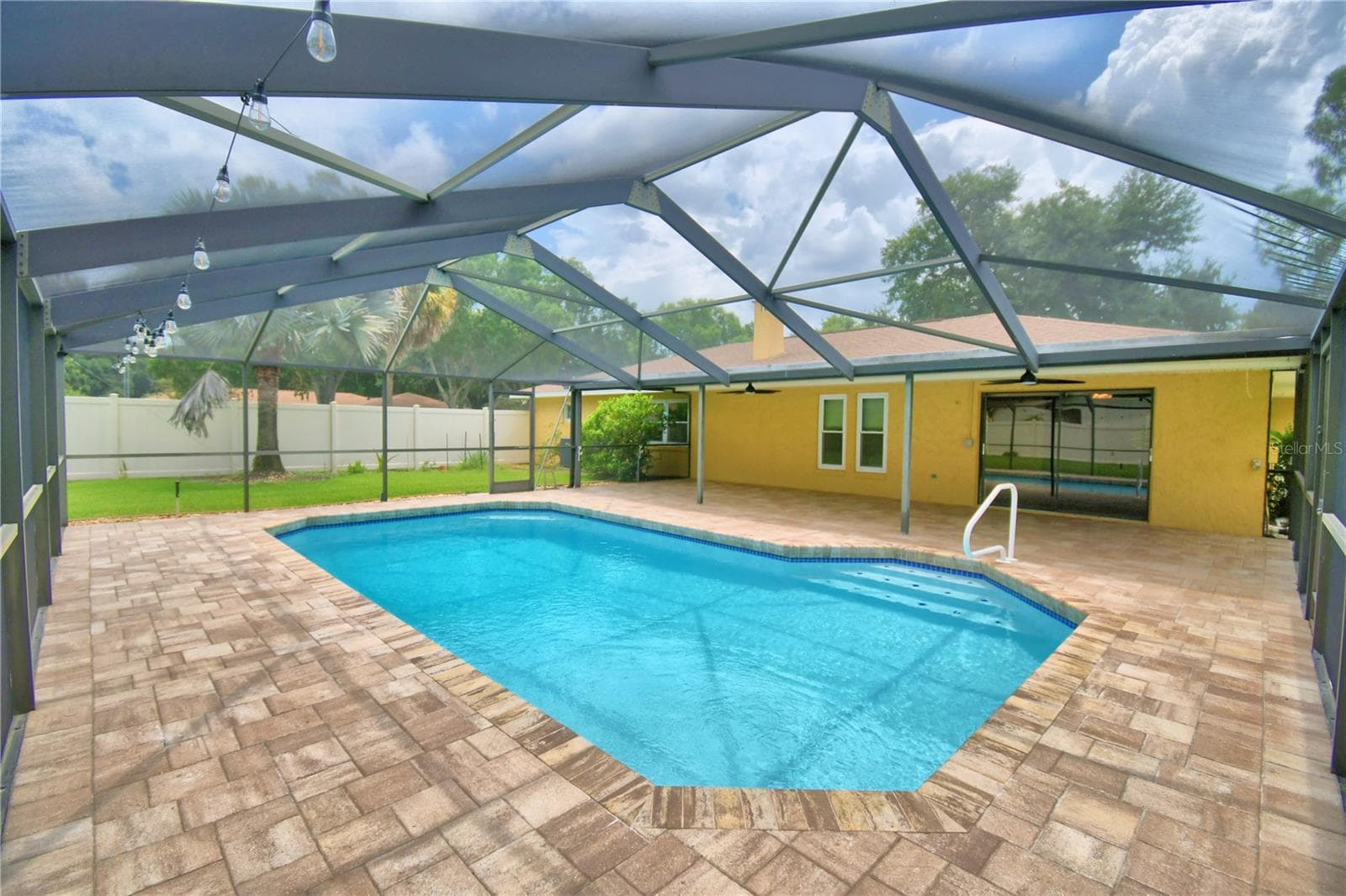 Single Family Residence at 902 CRESTVIEW DR, AUBURNDALE, photo 60 of 65