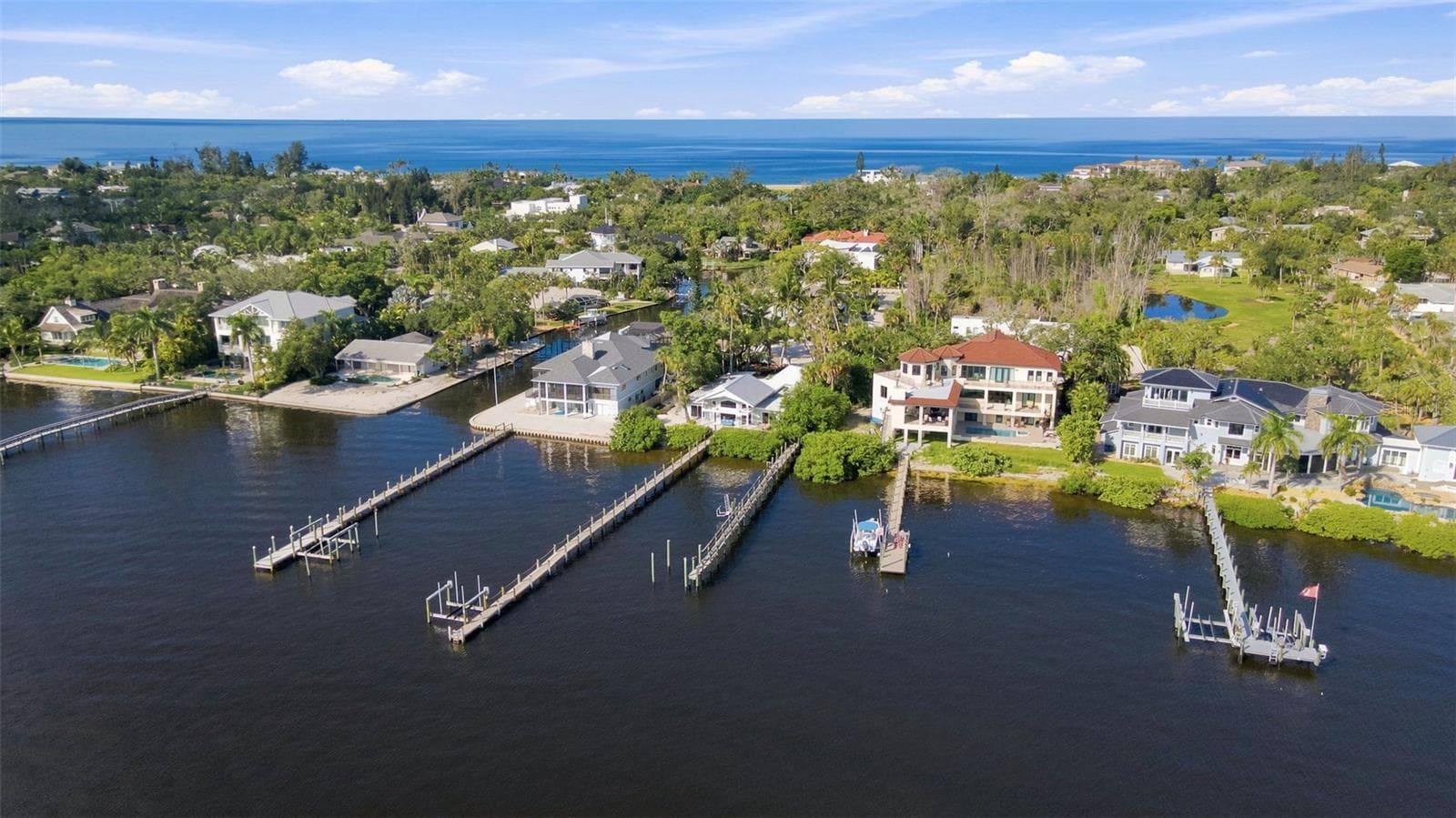 Single Family Residence at 1275 PORT LN, SARASOTA, photo 5 of 93